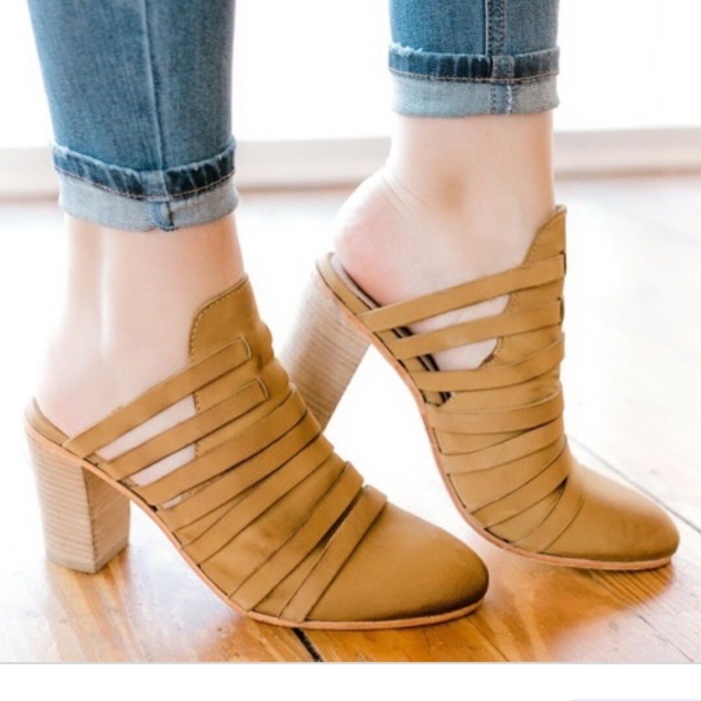 NWT Free People Camel Byron Mule